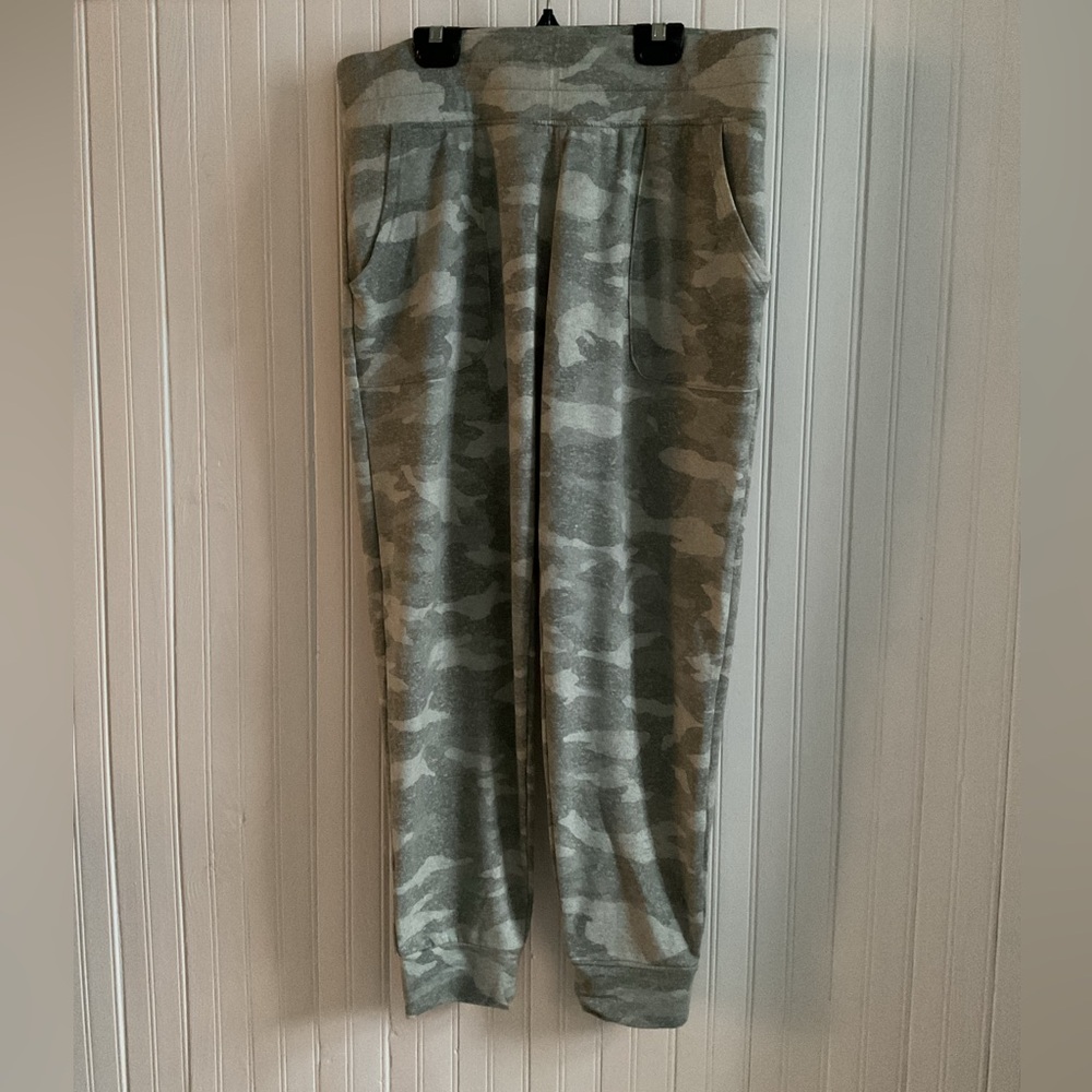 🐝Camouflage Print women Pants